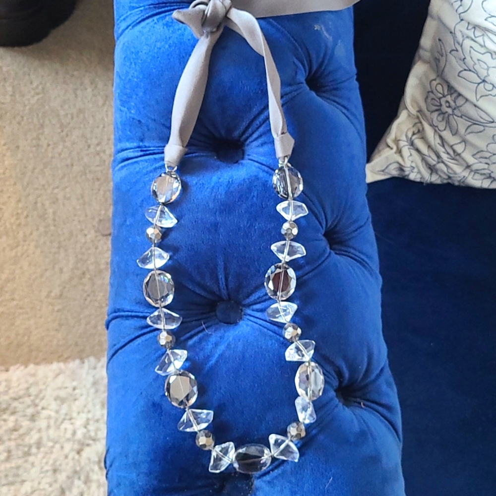 Stella and Dot Statement necklace